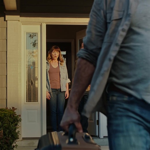 HOT: I Caught My Wife Cheating at a Summer Workshop in Illinois — So I Hired a PI, Gathered Proof, and Vanished. The moment I heard her voice through the floor grate in our Raleigh, North Carolina home, I knew. She wasn’t talking to a friend. She wasn’t planning her lectures. She was whispering into the phone, her tone sharp, intimate, dangerous. “Yes, baby. Six weeks with you. He’ll never know.” We had been married twenty-five years. Raised two daughters who had earned scholarships to Brown and