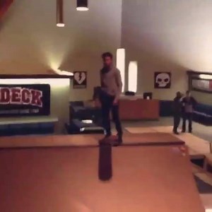 Anthony's way of warming up for tonight's show. #manicdrive #VIP #maniacs #MDGOODNEWS #GOODNEWS #skateboard #skateboarding #halfpipe #manafest | Manic Drive