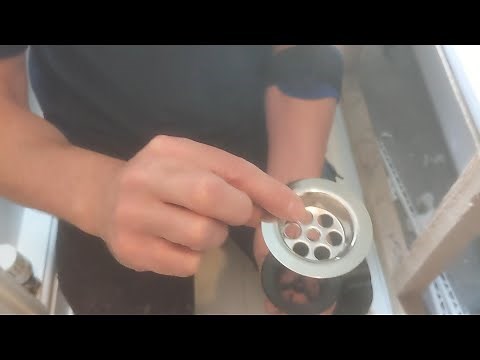 How to install a new bath waste