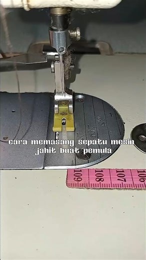 Sewing Machine Foot Installation Tutorial for Beginners#sewing #tutorialsewing