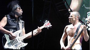 How to use wah and filter pedals on bass