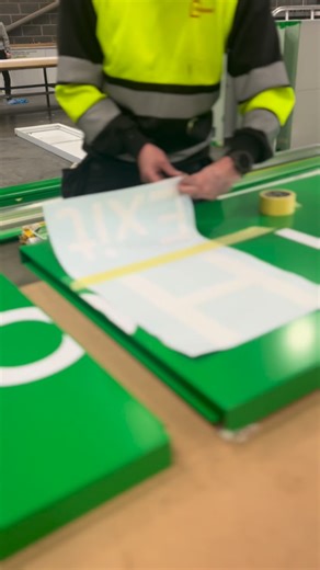 How we apply cut vinyl 🎬 Often the finishing touch of many signage jobs whether you’re making built up signage or wrapping a vehicle, it’s an important skill that requires practice and precision to avoid bubbles and creases 📏🫧 Always super satisfying pulling the appo tape off though! 🤤 . . . . #vinyl #signage #designs #finishingtouches #smooth | Designs Signage Solutions Ltd