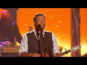 ‪@blakeshelton‬ - "The Gambler" [61st Academy of Country Music Awards]