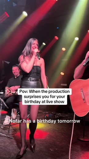 הפתעה ליום הולדת בהופעה חיה