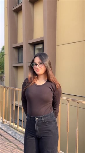 ESHALL🌼 on Instagram: "X @bellissima_pk ✨"