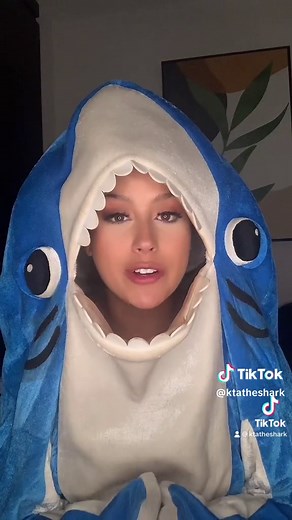 JAWS vs. The Meg: Unveiling Shark Legends
