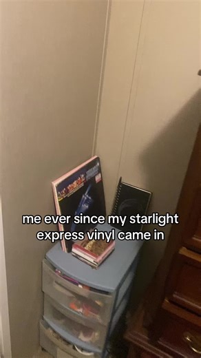 Embrace Your Vinyl Passion with Starlight Express