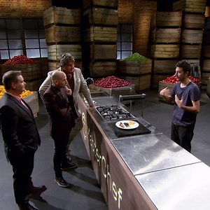 This industrial designer creates the experimental 'golden egg' dish! 🥚👨🏻‍🍳 | MasterChef World