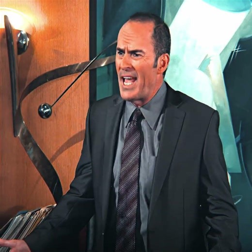 This Is Why Barney Never Gets Caught 🤐 | How I Met Your Mother #shorts