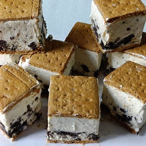 Easy to make Oreo ice cream sandwich dessert | Yummy And Sweets