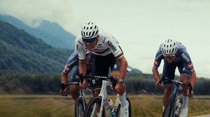 1.5K views · 12 reactions | Speed Dreams: ecco a voi la Aeroad di quarta generazione. La nuova Aeroad è stata ridefinita e riprogetta al 100% grazie alle indicazioni e alle richieste dei nostri Pro Team, in ogni singolo dettaglio. Scopri l'intera gamma: https://click.canyon.com/4bTnS0a | Canyon | Facebook