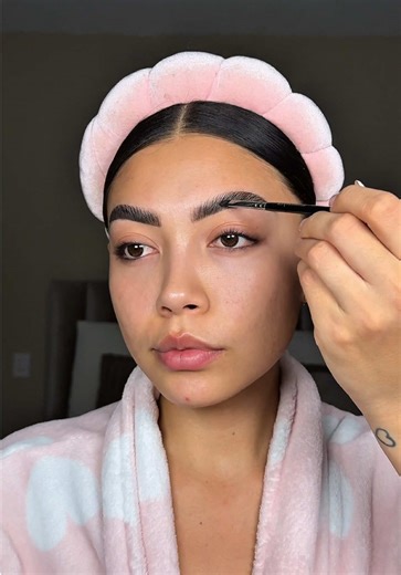 Quick 20-Minute Dinner Glam Makeup Tutorial