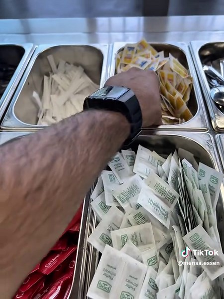 Mittagessen an meiner deutschen Uni 🥰 DANKE Mensa ❤️ #mensa #fürdichpage #student #uni #fyp