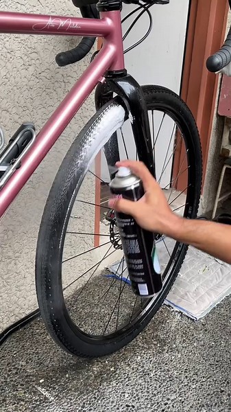 Quick Tips for Cleaning Motorcycle Tires Efficiently