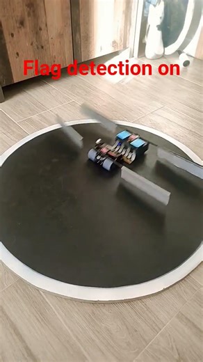 Flag avoiding software demo. #arduino #3dprinting #microsumo