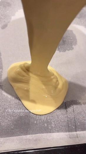 Vanilla Swiss Roll Recipe 😋 Ingredients: 3/4 cups AP flour 1/2 cup sugar 1 tsp baking powder 4 eggs 1 tsp vanilla 1/4 cup milk 2 tablespoons oil Method is in the video so please watch 😊. Bon Appetit 😋 #swissroll #food #dessert #dinnerideas | Chef Nyasha Mangwiro