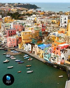 ✈️ Have you ever wanted to choose your own adventure? Now, you have the perfect opportunity! Choose where you go, what you study, and what new adventures and memories you make. | API Study Abroad - Academic Programs International