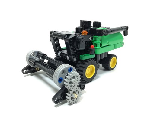 LEGO MOC-33434 Mini Combine Harvester (Technic 2019)