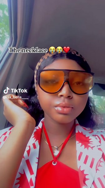 This neckchain and I forever 🌙🤍#viral #trending #chain #necklace #viral #fyp