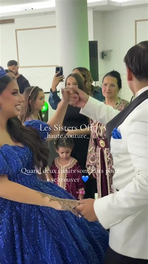 @Yass2Marokyy @salwaa.bll 💙💙#mariage #wedding #queen #king #pourtoiii