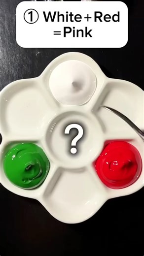 Color Mixing: Red and Green Combination