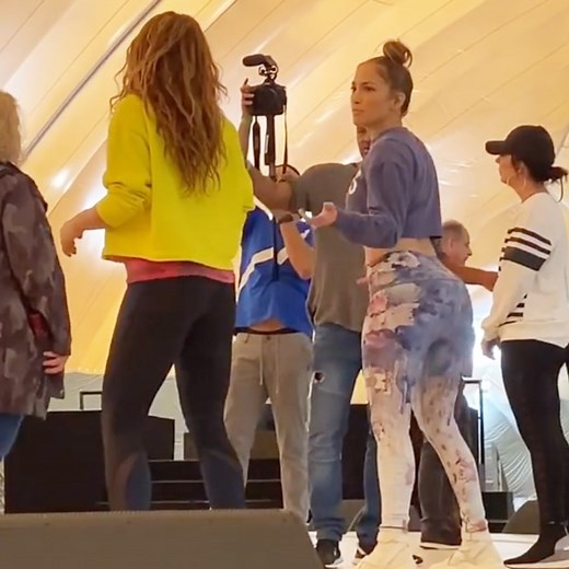 Watch Jennifer Lopez Teach Shakira How to Shake Her Booty in Super Bowl Rehearsal Video