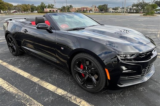 2023 Chevrolet Camaro 2SS Convertible - ~2,000 Miles, 6.2-Liter V8, Adrenaline Red Interior, Unmodified