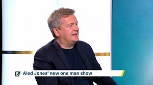 "I look back and tell all the stories from the past" Presenter and singer Aled Jones reflects on 40 years in showbiz, as he's heading on tour with a one-man show, called 'Full Circle'. | Channel 5 News