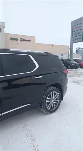 Check out this 2023 Chevrolet Traverse AWD... and you won't believe the price!