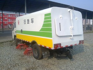 [Hot Item] Sinotruk 8000 Liters Dust Suppression Street Sweeper Sweeping Water Cleaning Truck