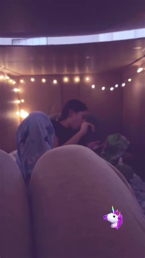 Box fort 📦 🦄💜