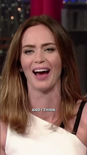 Emily Blunt hid her pregnancy on camera with a cow 🐮😂 #EmilyBlunt
