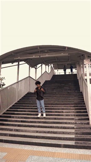 Cheques >>😎😎 #travelphotography #sky #photo #forest #walks #sun #healthylifestyle #hikingadventures #health #dog #wanderlust #winter #happy #motivation #workout #run #beach #weightloss #dogsofinstagram #streetphotography #mountain #italy #uk #holiday #sea #instagram #outdoor #walkingaround #art #view | Iťś Subrata