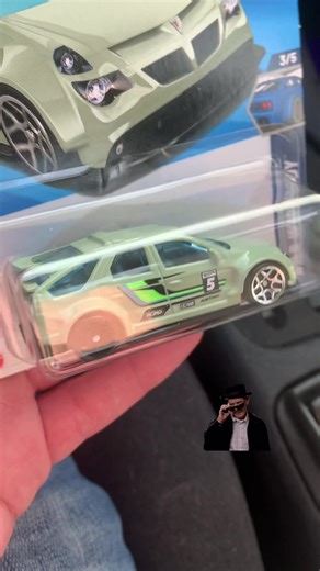 I don’t collect #HotWheels. But, as a huge fan of #BreakingBad I had to grab this. I always heard that the #Pontiac Aztec Hot Wheels had a Breaking Bad easer egg. I finally found one at a #fleamarket and sure enough, it had Walter White’s hat and sunglasses in the back.