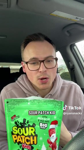 Halloween vs Christmas Sour Patch Kids Taste Test