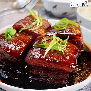 [Melt In Your Mouth Chinese Braised Pork Belly 东坡肉] This Chinese Braised Pork Belly is known as Dong Po Rou 东坡肉, which is said to be created by Su Dongpo when he was banished to Hangzhou. Traditionally this dish is made by pan-frying the pork belly first then the pork is braised over low heat. However, you know we love to simplify methods without compromising the taste so we took away the pan-frying part and went straight to braising immediately after the pork is blanched. No worries - this does