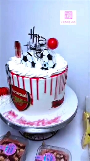 For the love of football ⚽🎂 A cake made specially for a true football fan 💚 Clean design, perfect finishing, and delicious taste — that’s the Shibah Cakes touch ✨ Whether it’s a birthday, match celebration, or surprise for a football lover, we’ve got you covered. 📩 Send us a DM now to order your custom cake 📍Walk into Shibah Cakes today