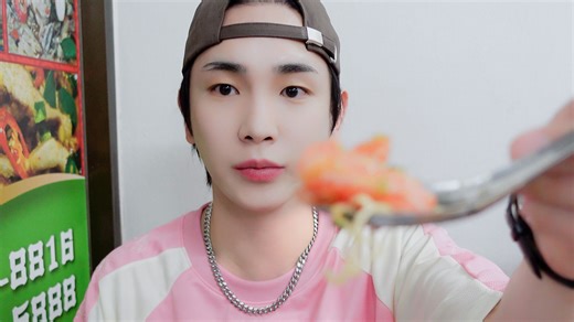 【SHINee】不能累! 还有食物呢…🍽️ | KEY WORLD TOUR VLOG