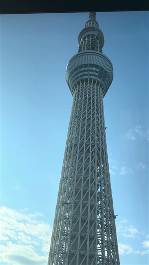地上約145mの高さに位置する東京ソラマチ イーストヤード30階「ソラマチダイニング スカイツリービュー」からの眺望を楽しむ。