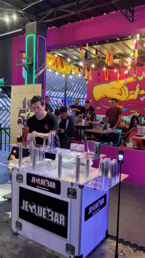 Team Flair Fighter @Renzo Gutierrez categoria profesional Torneo krampusflair #flairbartender #escueladeflair #flairschool #flairfighterperu #TeamFlairFighter