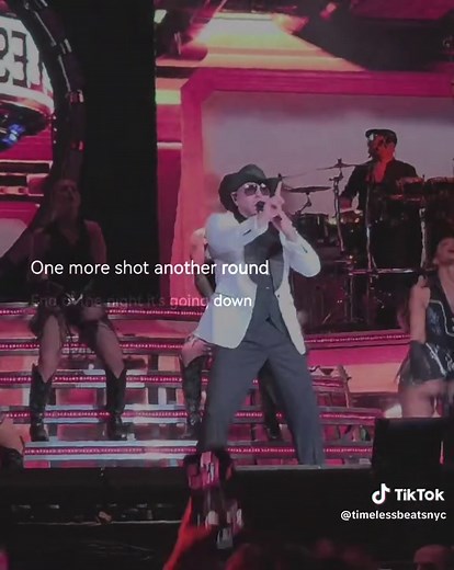 Timber Live Performance by Kesha
