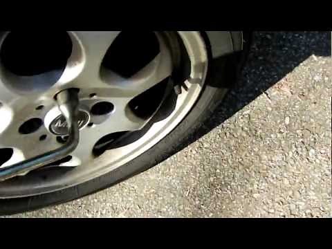 Fixing Mini Cooper Rear Side Marker Bulb.