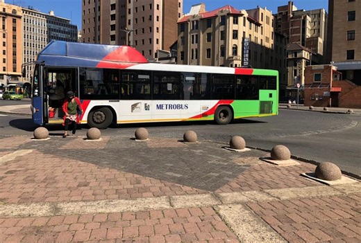 Metrobus commuters protest change in payment system - SABC News - Breaking news, special reports, world, business, sport coverage of all South African current events. Africa's news leader.
