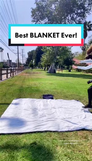Best beach, park, multi-use blanket EVER!! Woo!! 💙🎉🥰 #beachblanket #blanket #bestblanketever #shopsmall #smallbiz #picnic #picnicblanket #parkvibes #havefun #saturday #enjoylife #calibeachco #picnicdate #park #inthepark