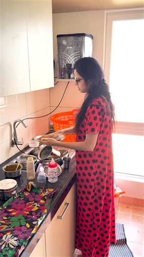 Vaishnavi Suresh on Instagram: "@viveks.india new year sale is live! grab the lowest price in india and celebrate the new year with unbeatable offers offer details:- ❄️ buy an ac and get one free gift of your choice: • pigeon air fryer • ₹9000 worth strolley • panasonic blender • crompton table fan 🍽️ buy a dishwasher and get a stainless steel dinner set absolutely free 📅 offer valid: december 31 to january 2 hurry in and start the new year with smart savings! #viveksindia #newyearsale #lowest
