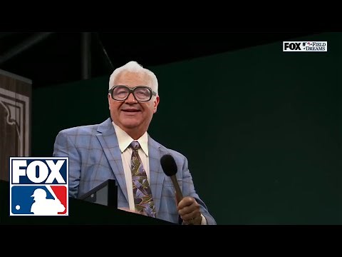 Harry Caray leads 'Field Of Dreams' crowd in rendition of 'Take Me Out To The Ballgame' | MLB on FOX