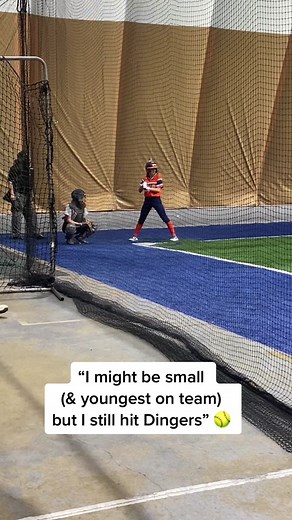 Myiah’s Winter tournament ✅ and I’d say hitting lessons are paying off! 🥎 #dingers #softball #softballlife #softballhitters