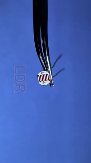 Blinking LED Circuit using LDR and Resistors #zaferyildiz #ldr #shorts #short #viral #electronics #zaferyildiz #zaferyildiz_