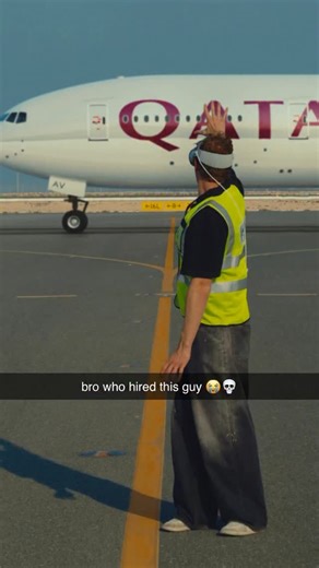 Just a special aircraft build, F1 style 🏎️ 🎥 @maxgilberg | Qatar Airways