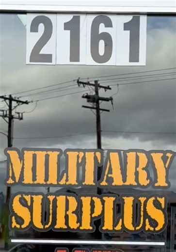 They only have the chocolate chip pattern boonie. Was hoping they’d have the blouse and trousers. 🤷🏿‍♂️ #militarysurplus #items #products #saturday #today